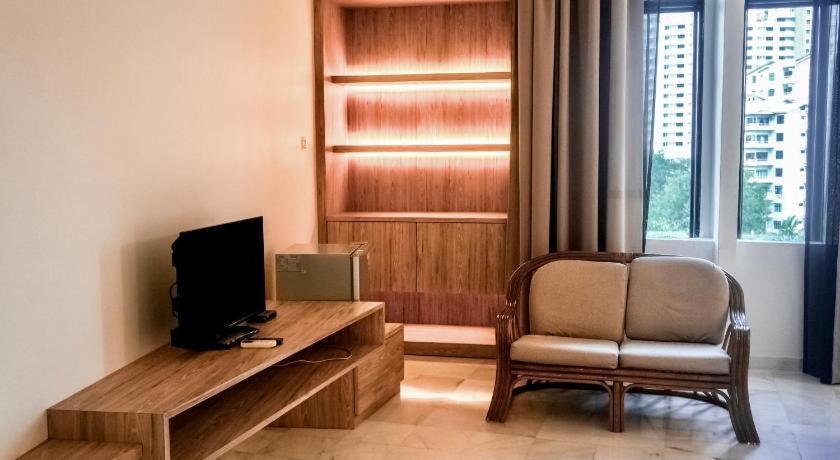 Stallions Suites Penang Jelutong Екстер'єр фото