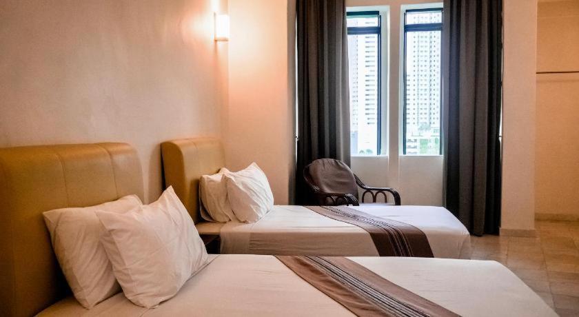 Stallions Suites Penang Jelutong Екстер'єр фото
