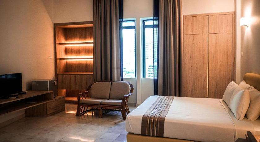 Stallions Suites Penang Jelutong Екстер'єр фото