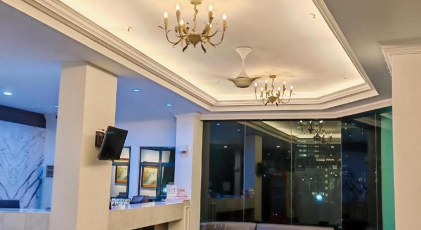 Stallions Suites Penang Jelutong Екстер'єр фото