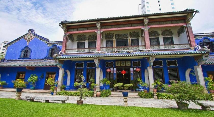 Stallions Suites Penang Jelutong Екстер'єр фото